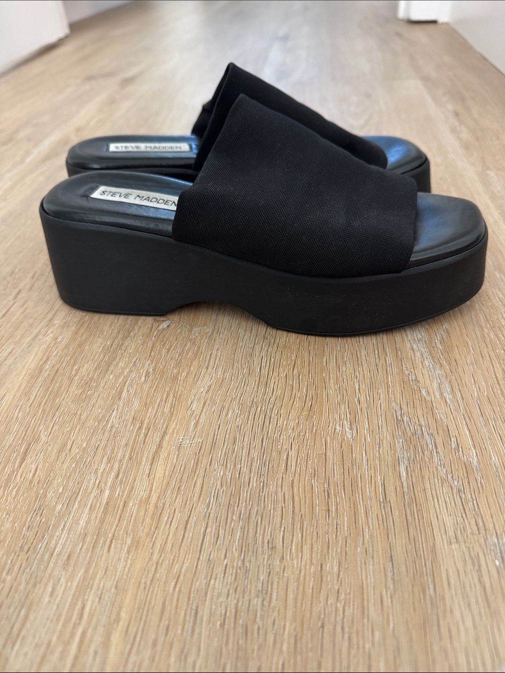 Steve Madden Black Platform Slide Sandals - Picture 8 of 8